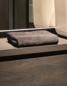 SG ACCESSORIES - TOWELS Seine Hand Towel LUXE