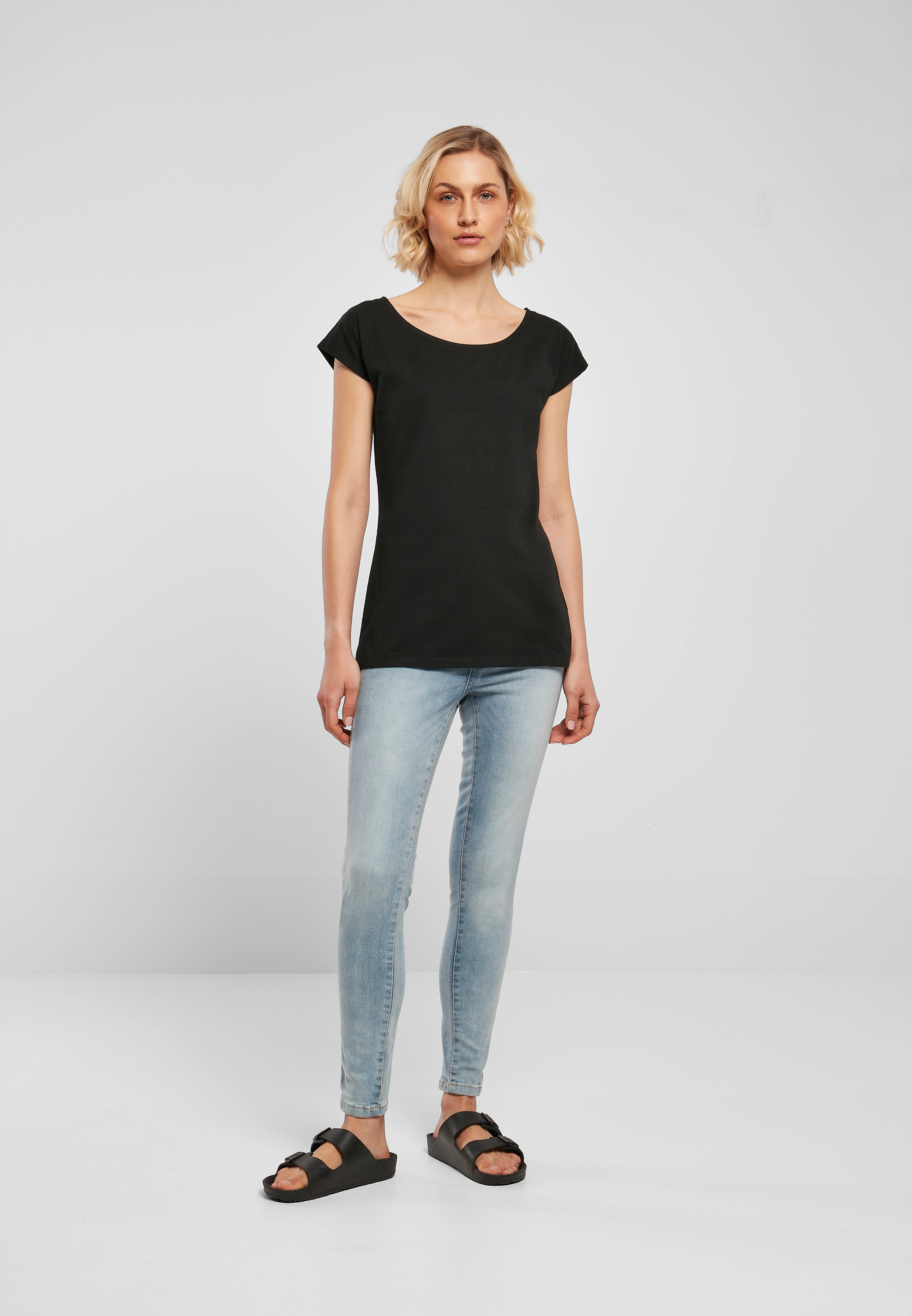 Women's wide neck tee