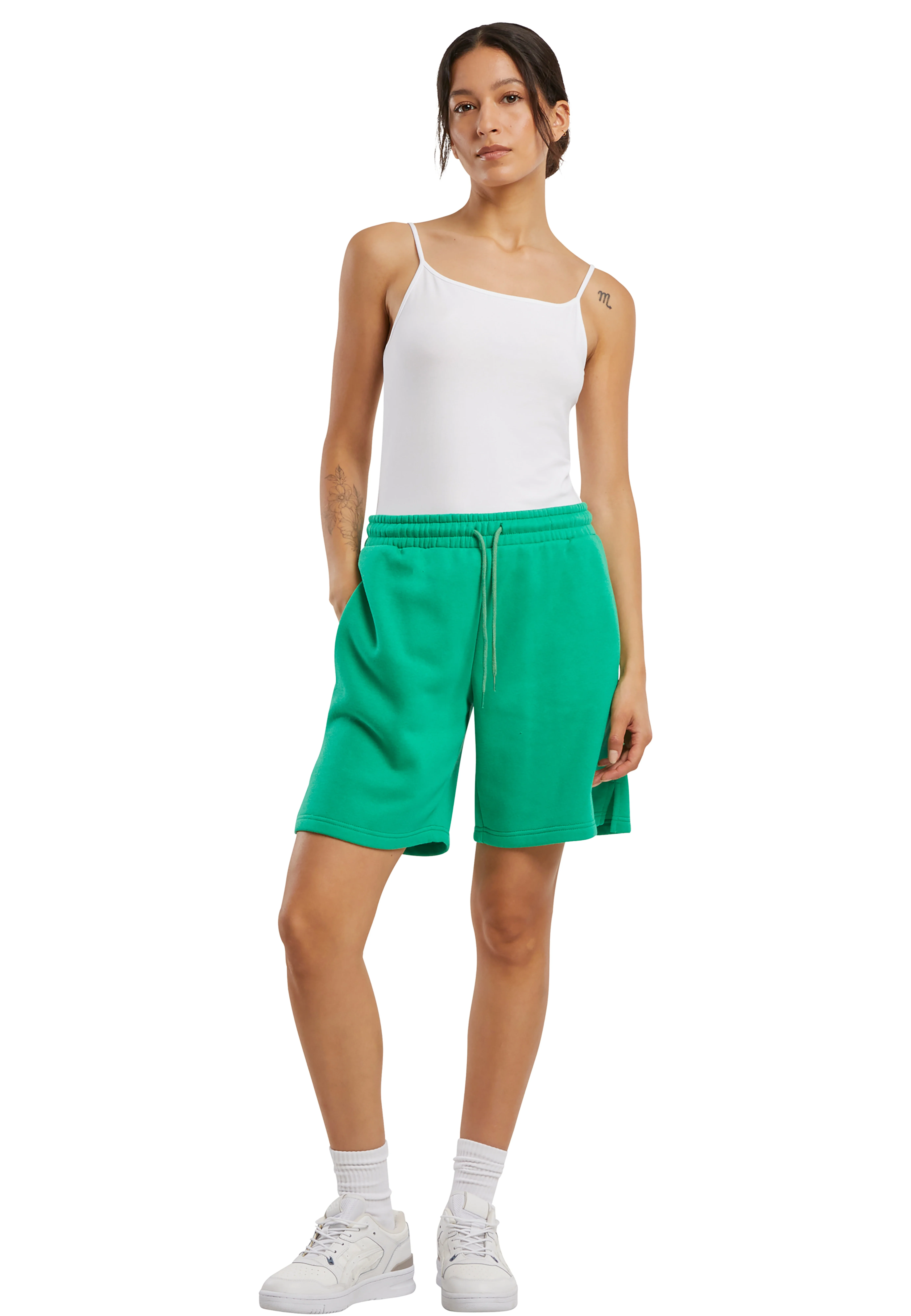 Women’s basic sweat shorts