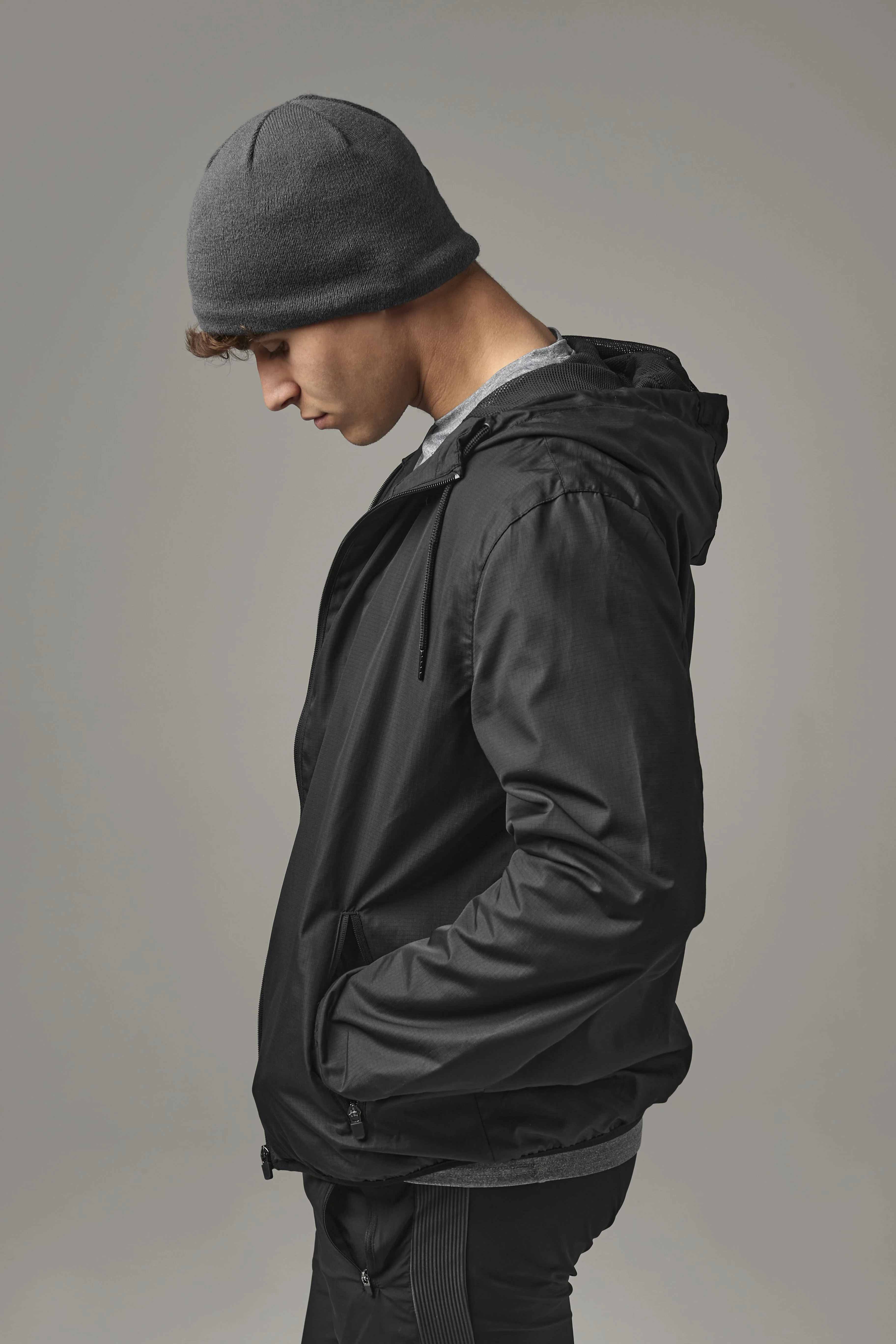 Water-repellent active beanie