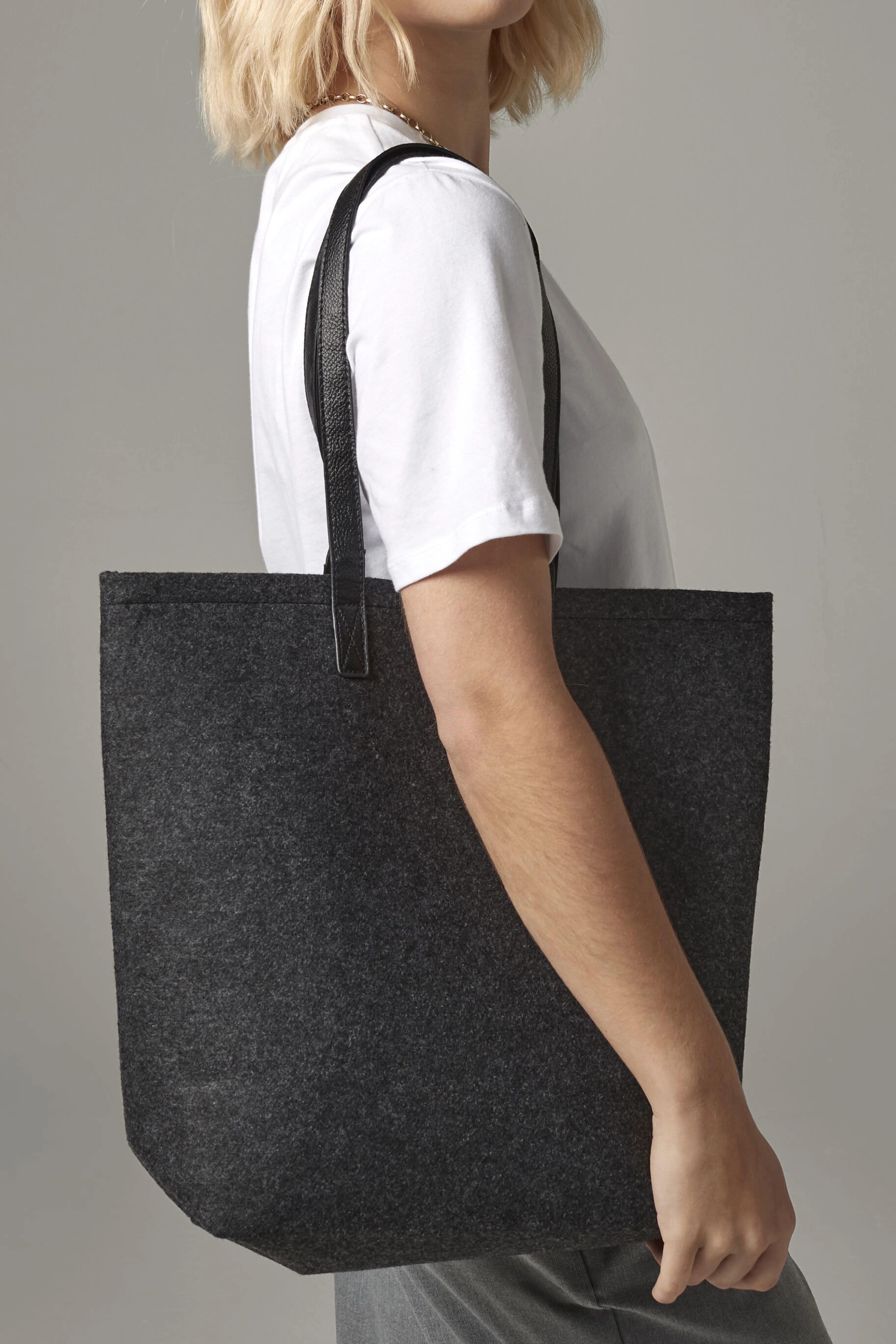 Premium felt tote