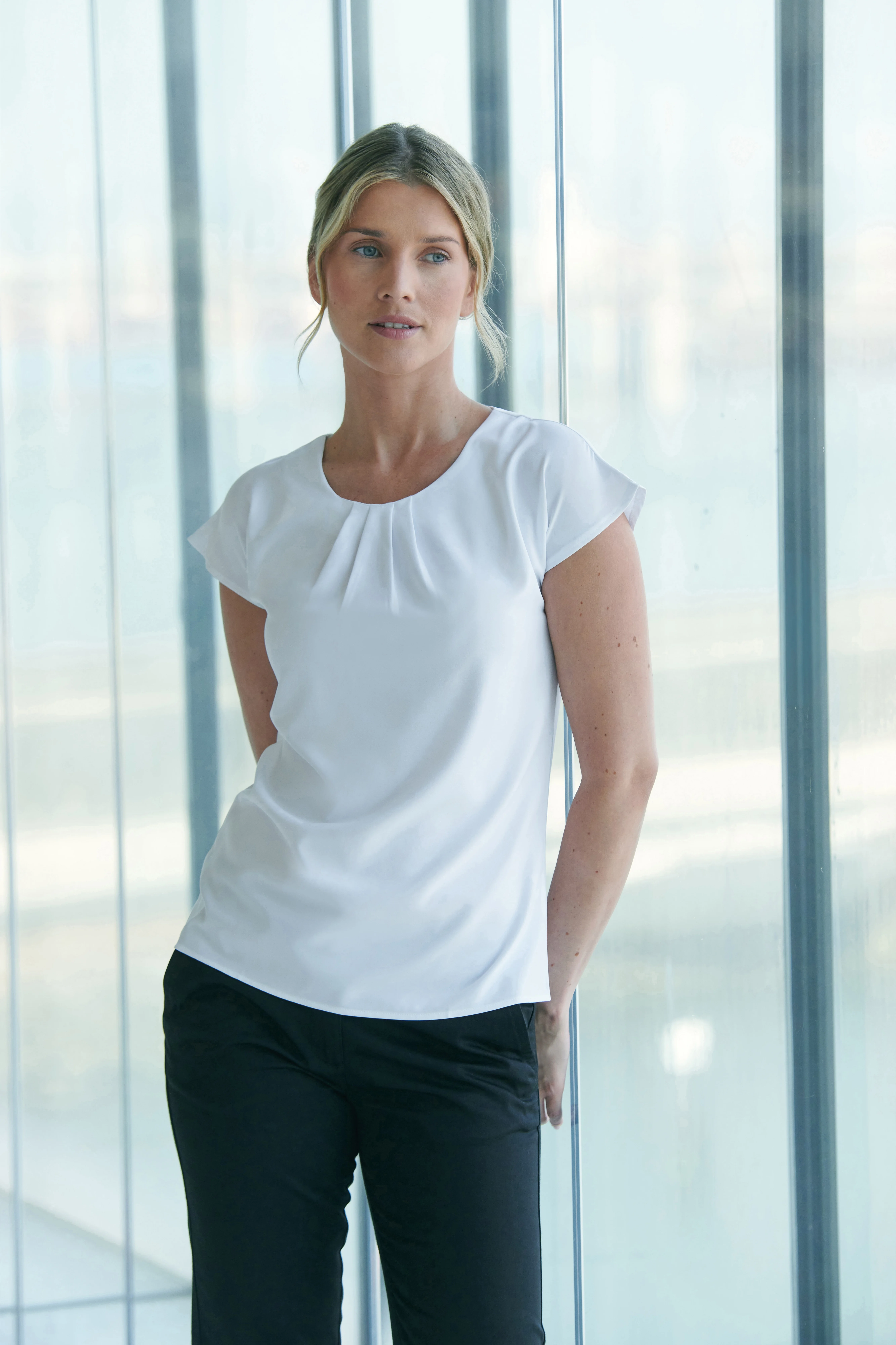 Women's pleat front short sleeve blouse