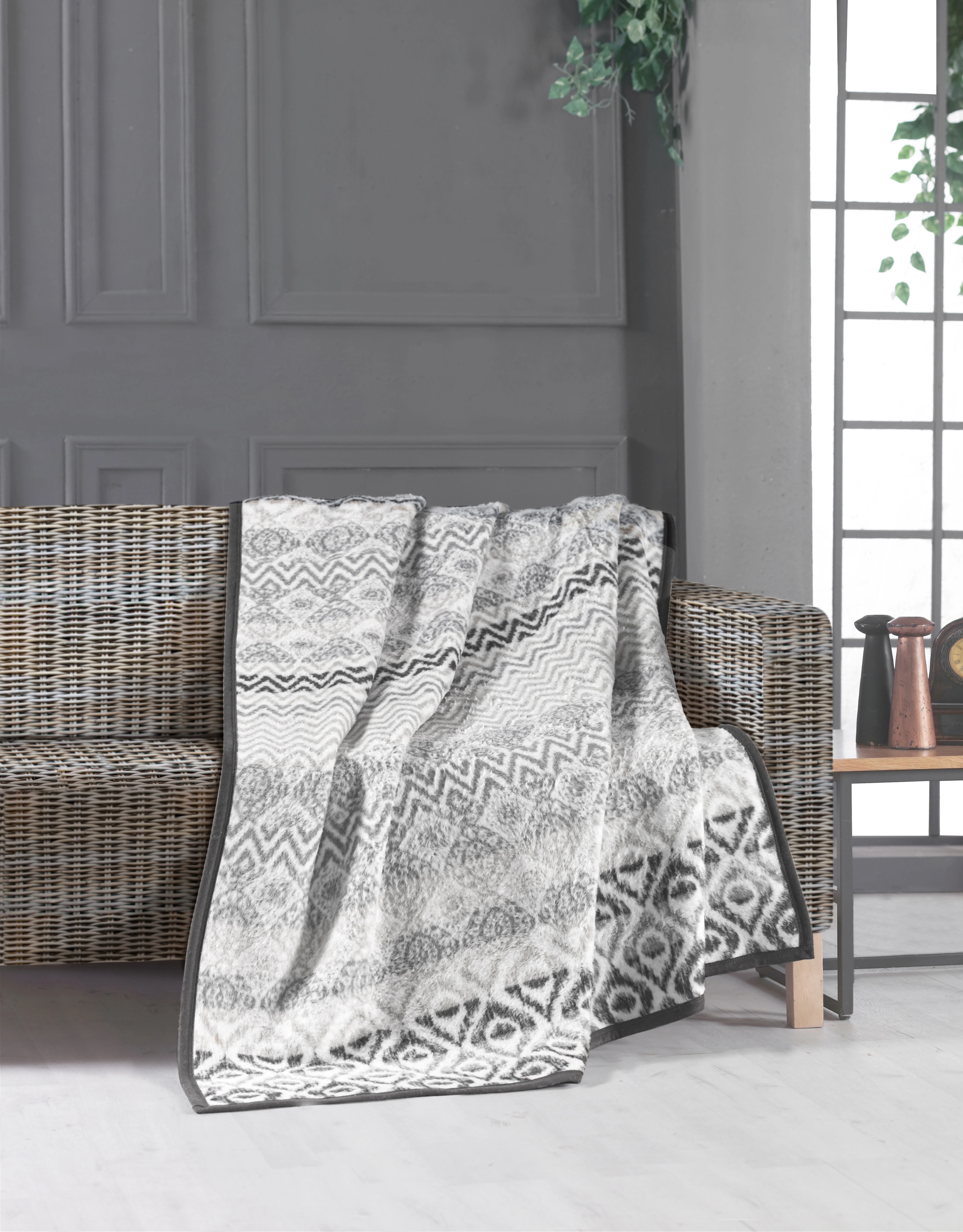 Large Au-nat luxury blanket