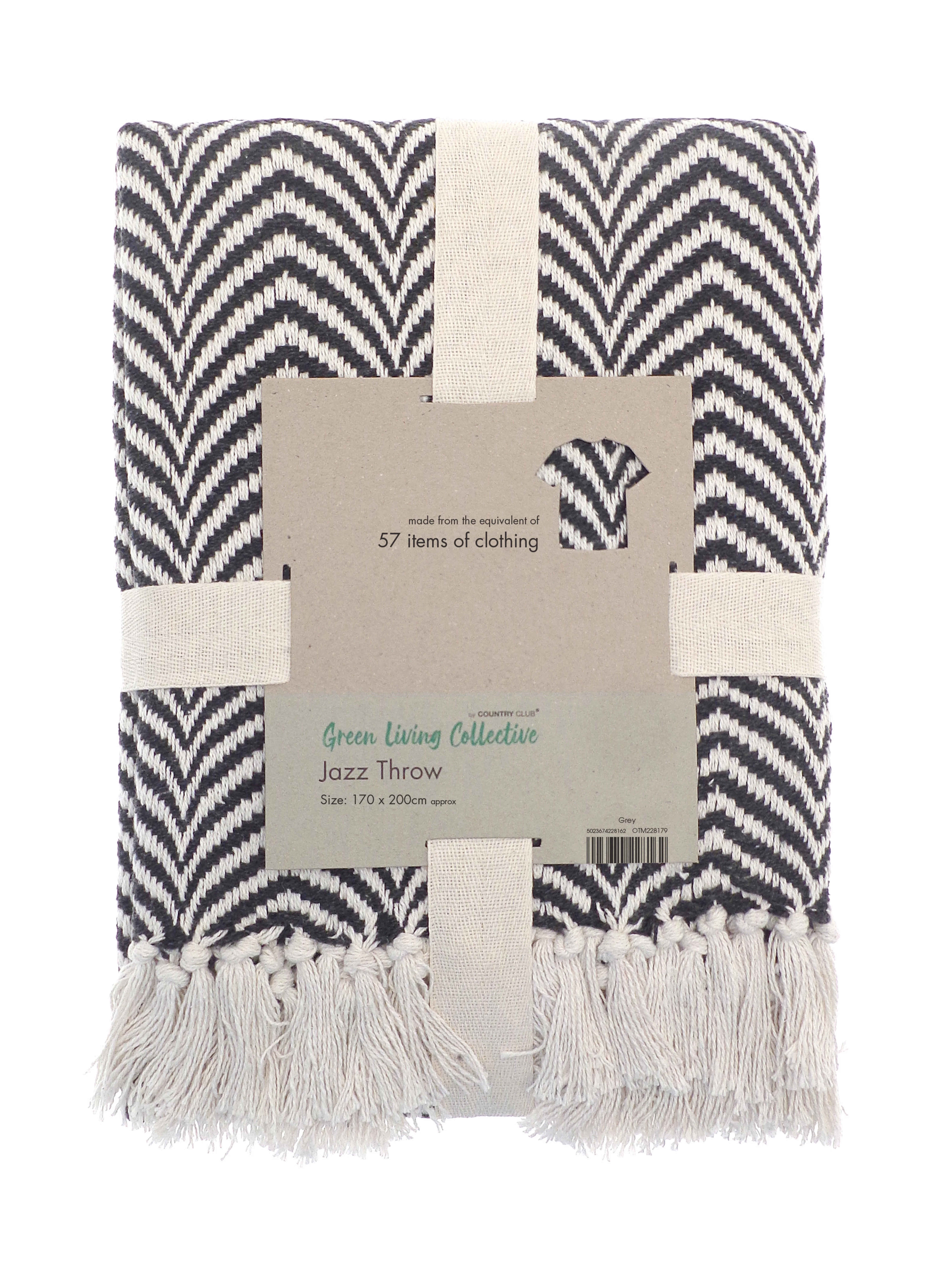 Recycled mixed-fabric throw