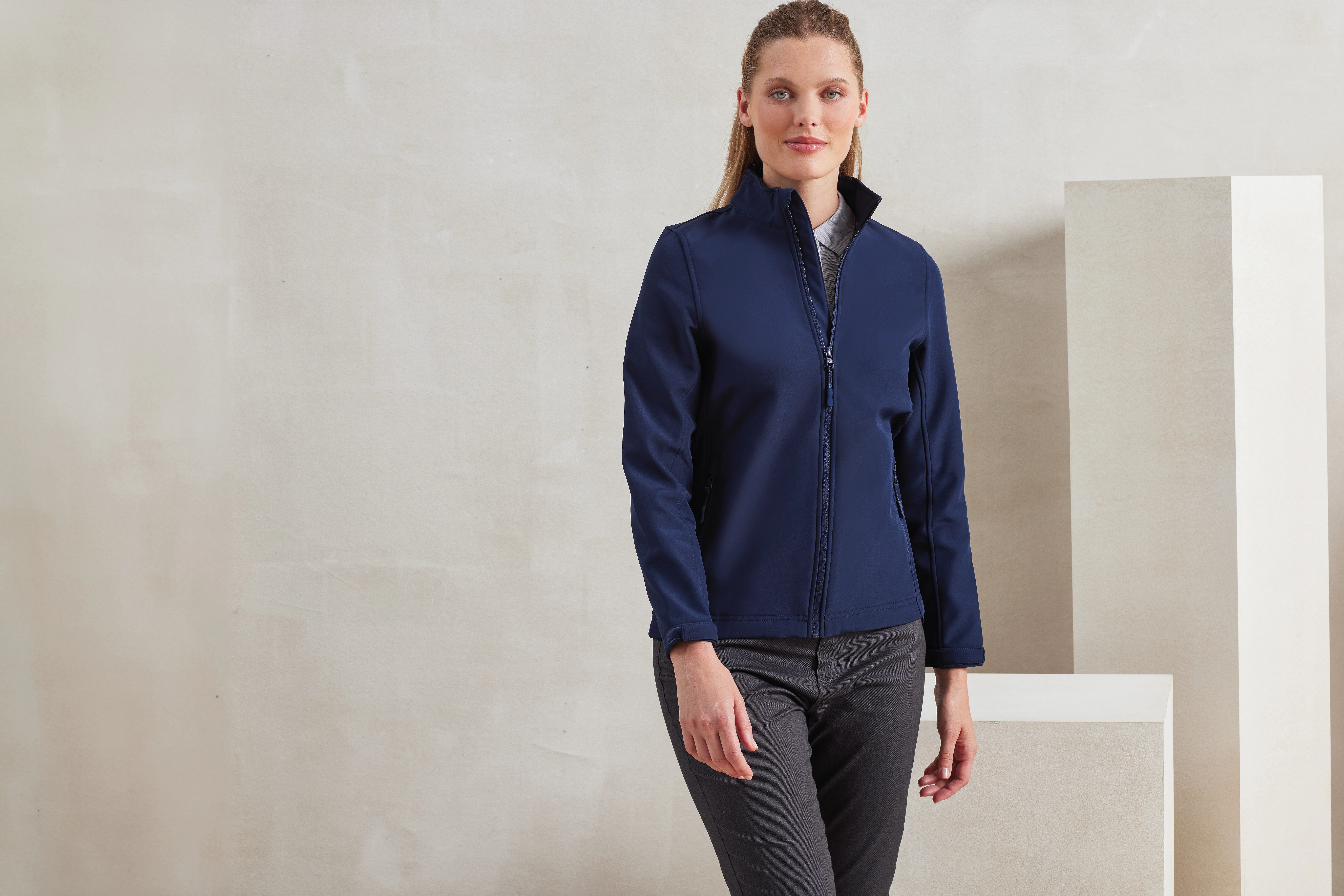 Women’s Windchecker® printable and recycled softshell jacket