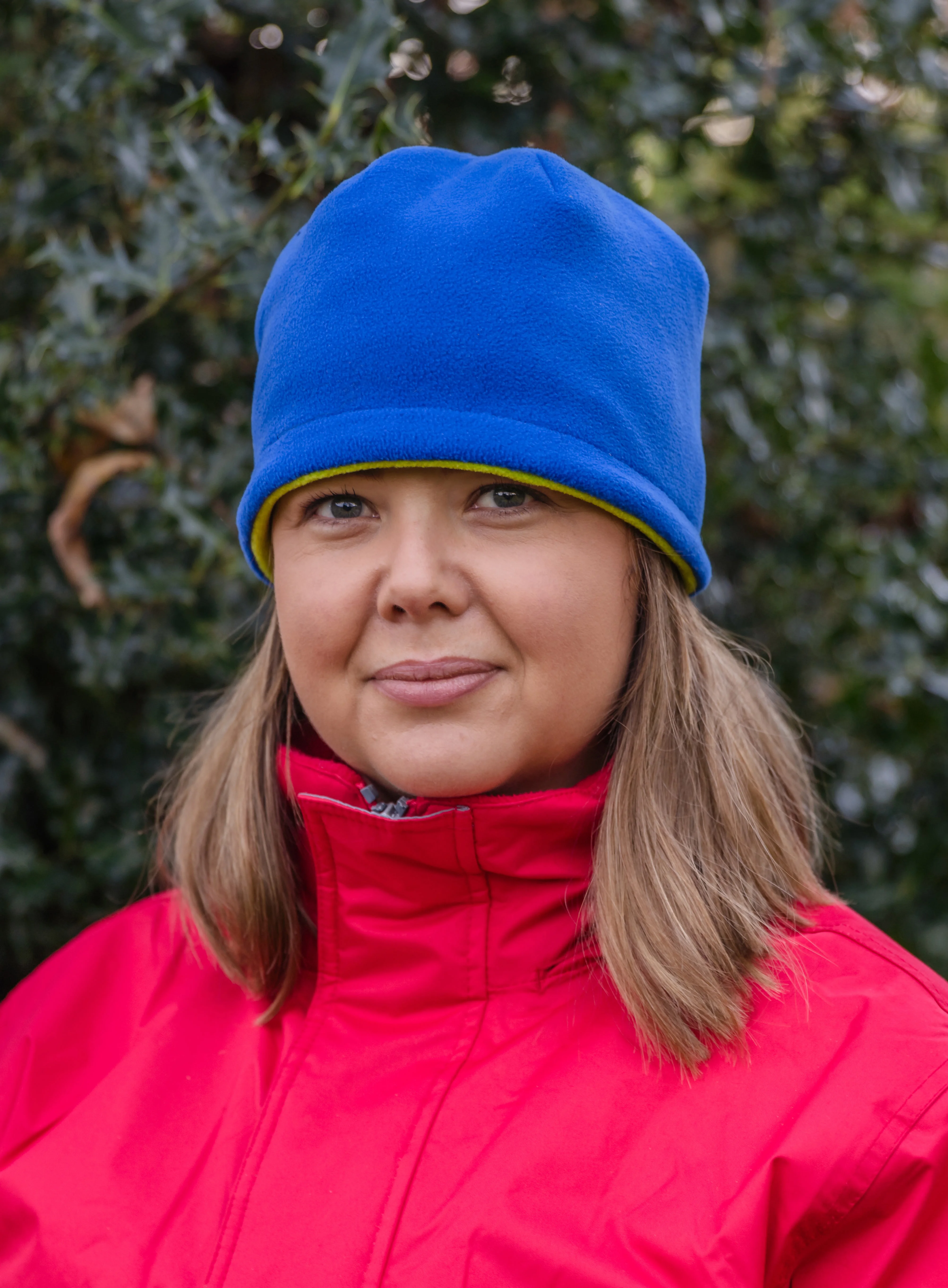 Reversible fleece skull hat