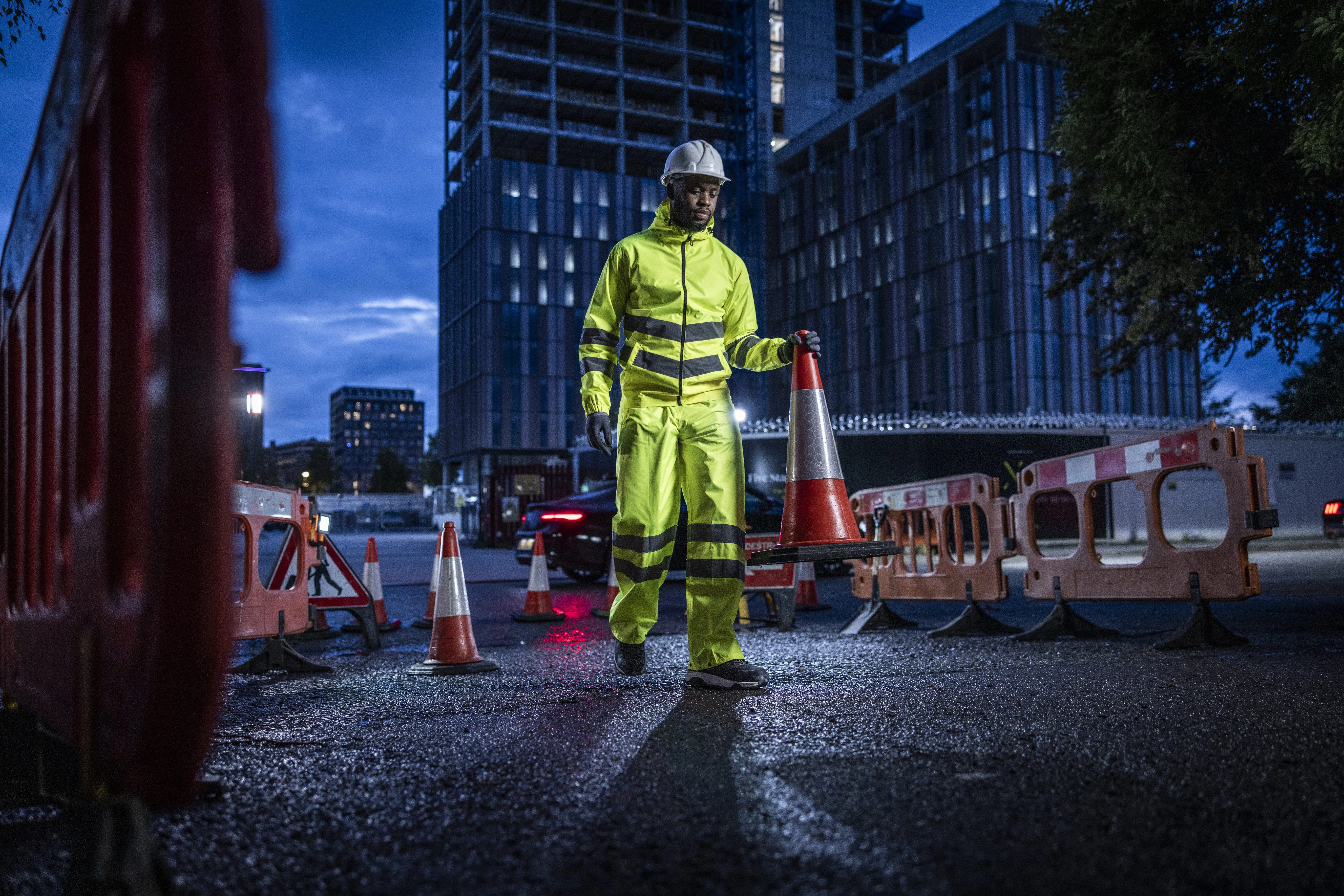Hi-vis pro pack-away trousers