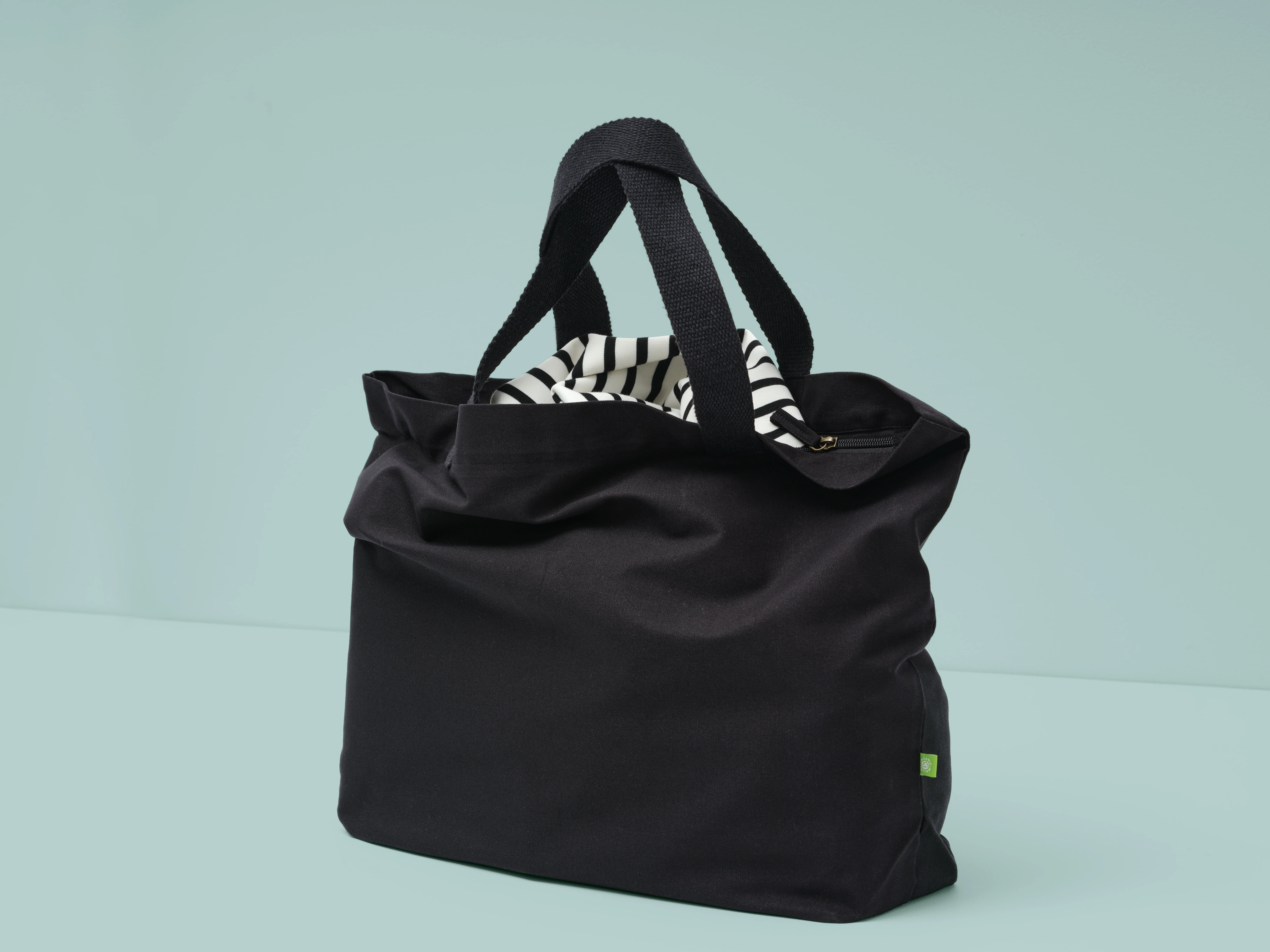 Elba organic canvas premium zip tote