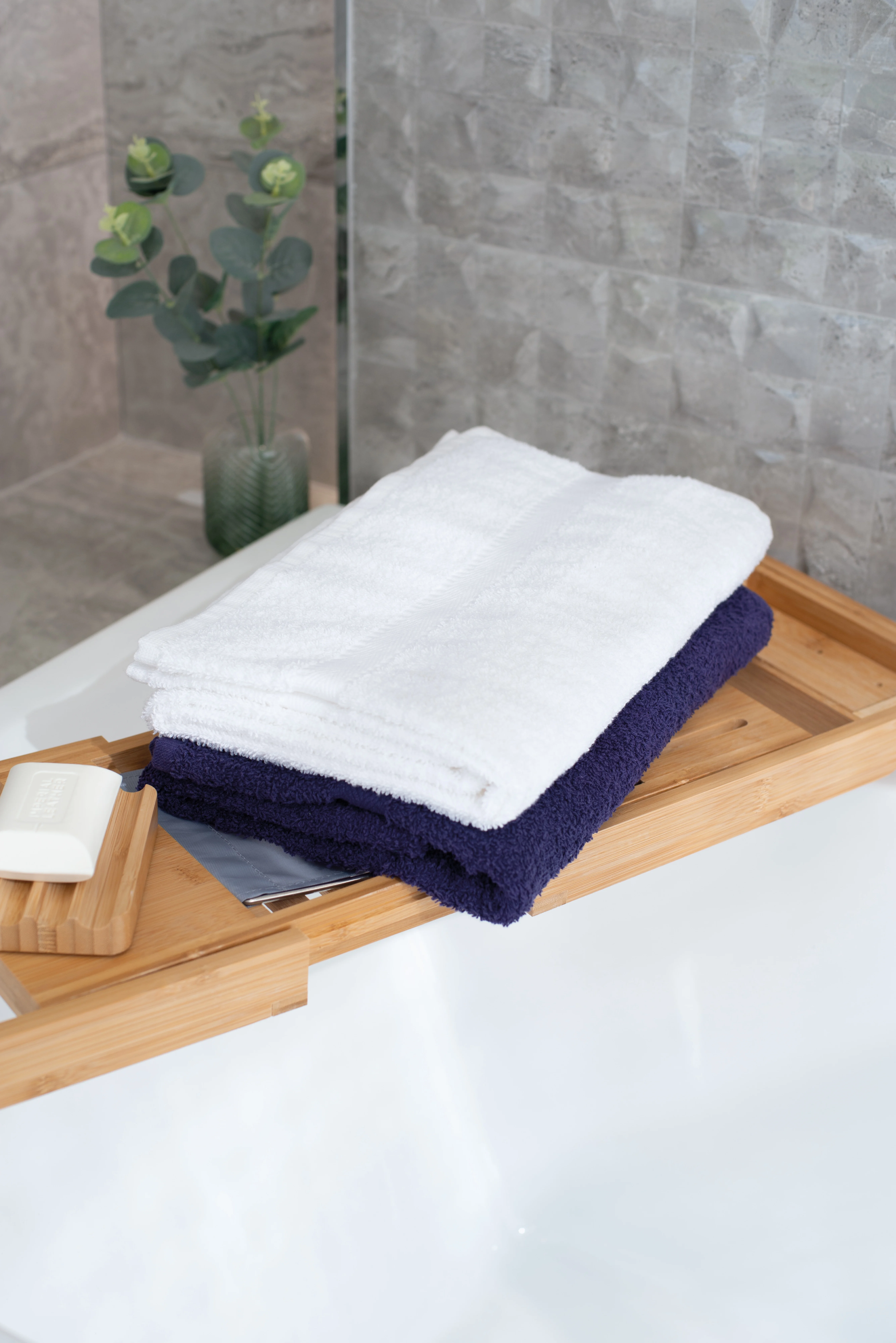 Classic range bath towel