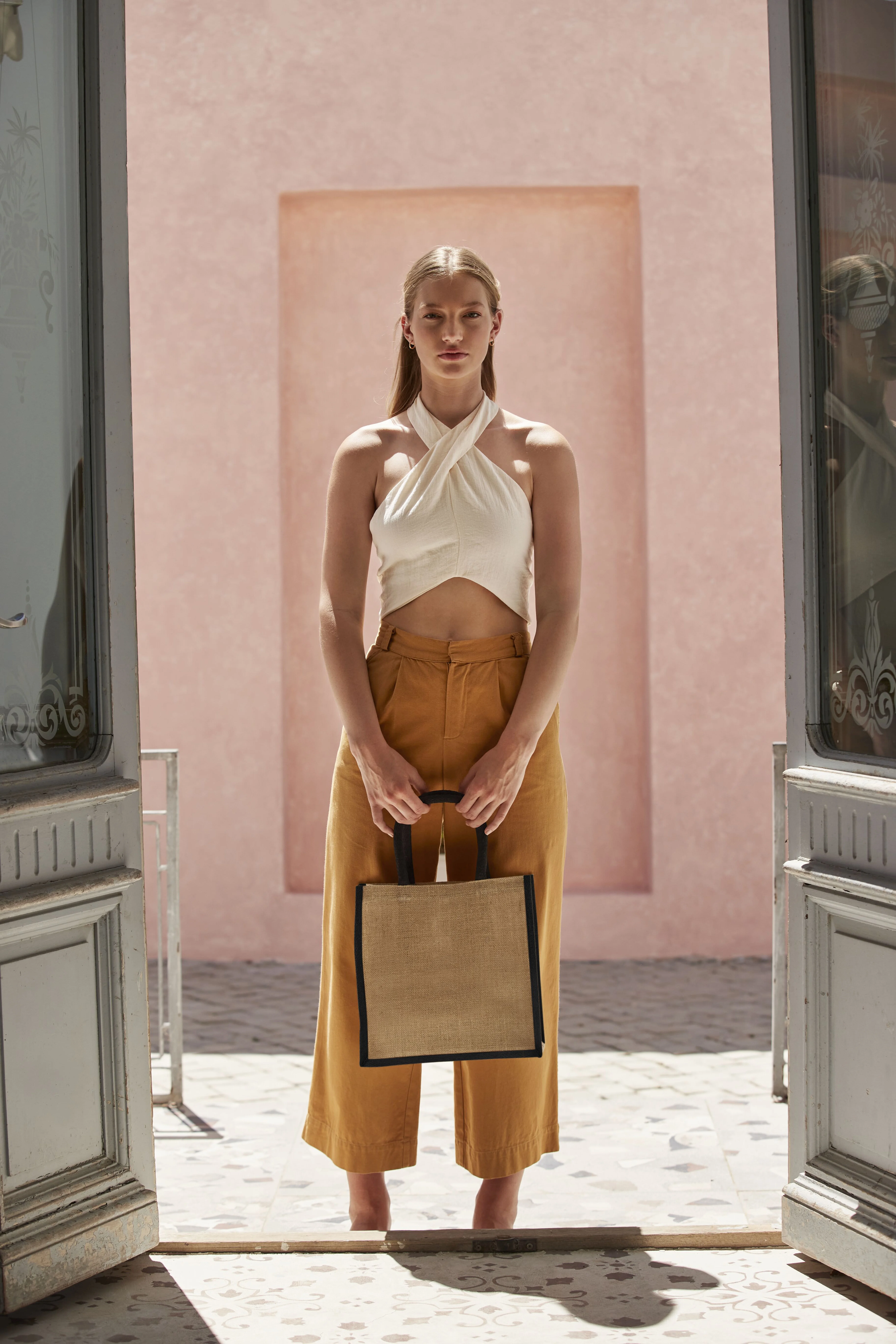Natural starched jute midi tote